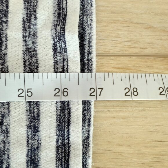 ⚓ Market & Spruce Navy Stripe Tank Top – Size Medium 🐚 - Picture 10 of 10